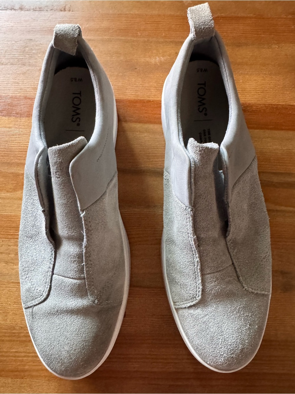 Toms Kameron Suede Slip-On Sneakers in Light Gray